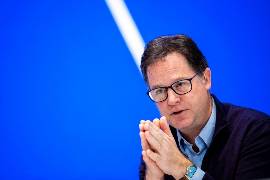 Facebook, Nha Trang, vaccine anh 2