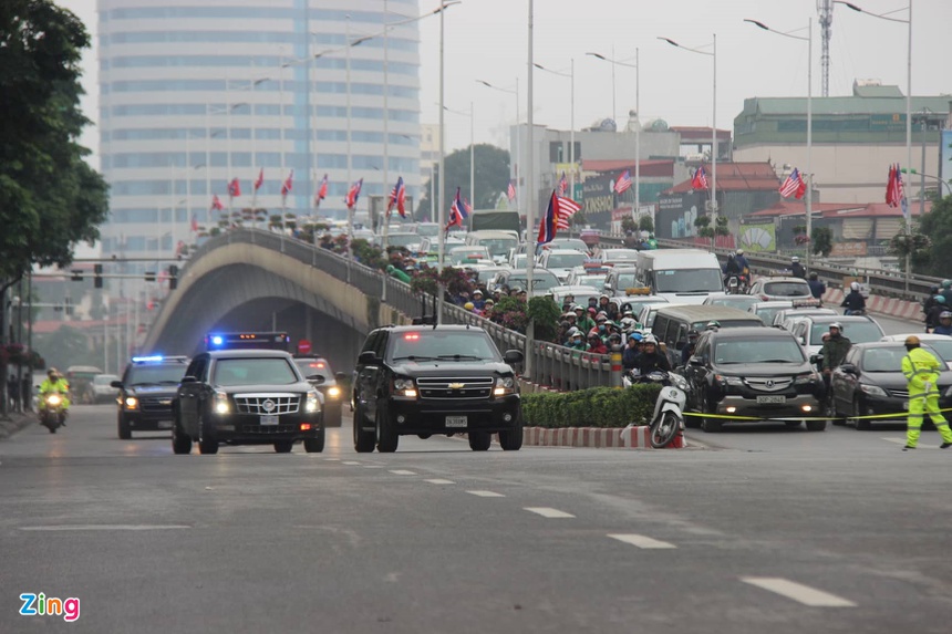Chevrolet Suburban: 'Manh tuong' trong doan xe bao ve Donald Trump hinh anh 2
