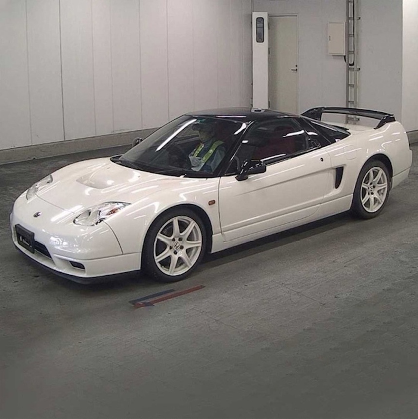 xe-Honda-NSX-R-doi-2002-duoc-rao-ban-gia-tu-408.000USD-02