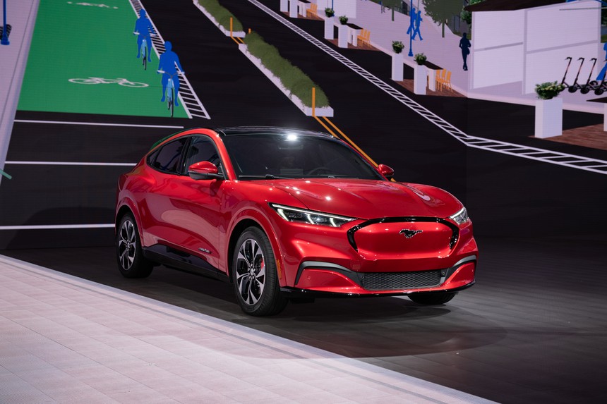 Nhung mau xe dien thanh cong sau khi ra mat tai Trien lam Los Angeles anh 4