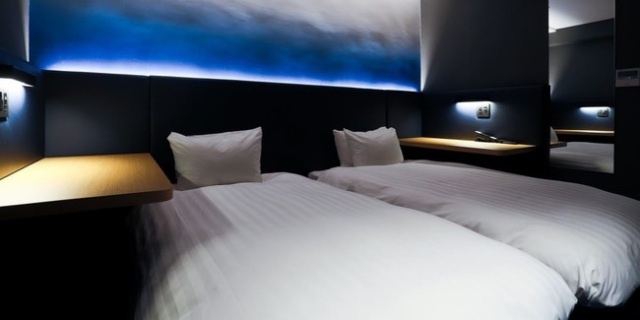 giam gia khach san anh 2