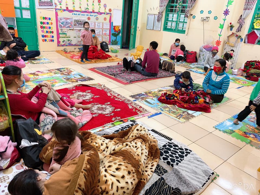 tre 4 tuoi cach ly tap trung anh 7