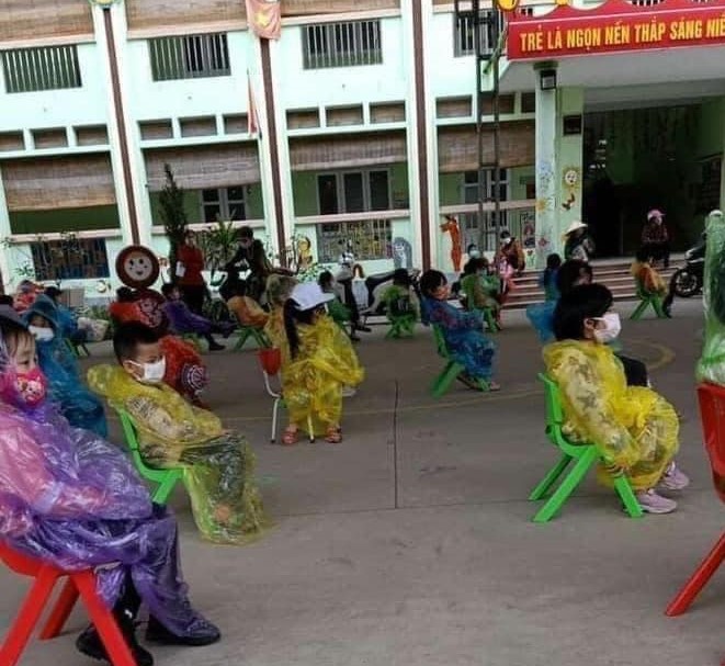 tre 4 tuoi cach ly tap trung anh 4