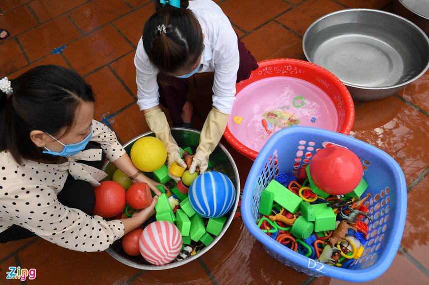 truong mam non tuyen giao vien anh 1