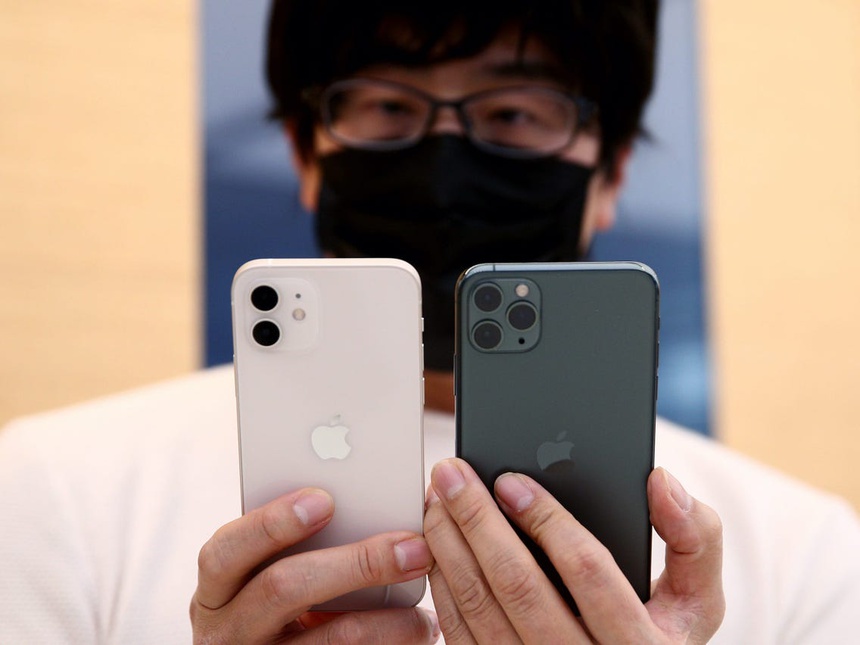 Apple da ban 2 ty iPhone anh 1