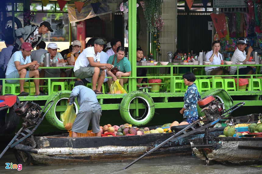 Cho noi Cai Rang hut khach tham quan anh 13