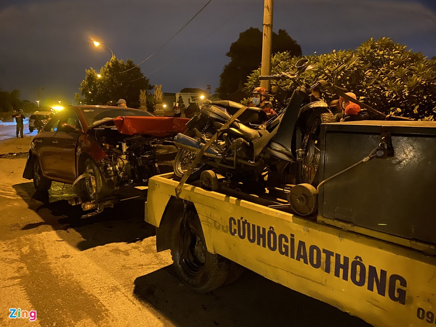 Tai nan lien hoan Long Bien anh 2