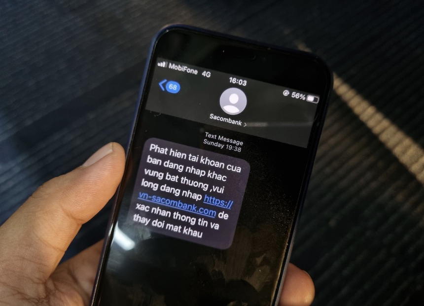 Phat hien them cach thuc gui tin nhan gia mao ngan hang anh 2