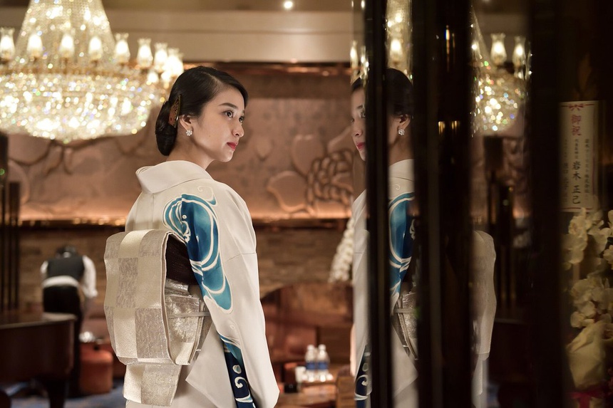 nhan sac emi takei anh 30