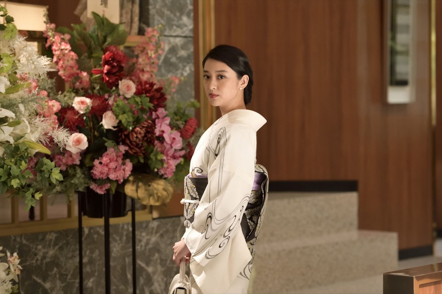 nhan sac emi takei anh 28