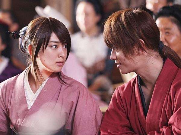 nhan sac emi takei anh 16