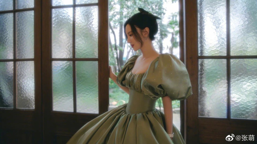 Am anh hinh the cua sao Hoa ngu anh 1