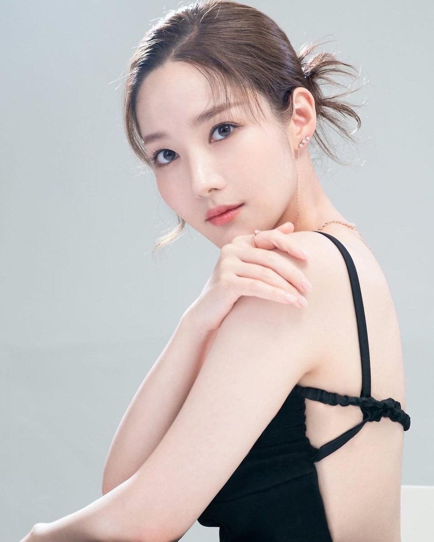 Park Min Young va Park Seo Joon anh 1