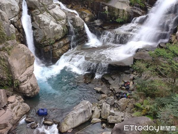 Tai nan chet nguoi tren phim truong anh 1