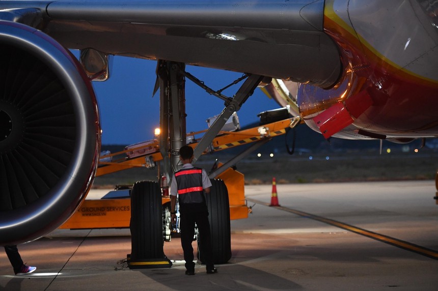 may bay Vietjet va quet anh 1