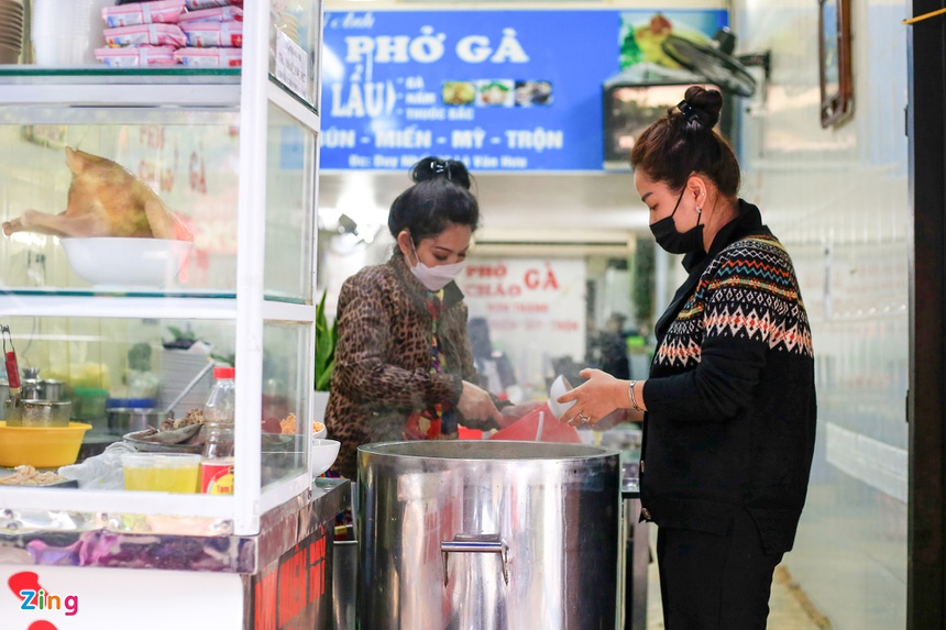 pho, pho lau doi, du khach anh 9