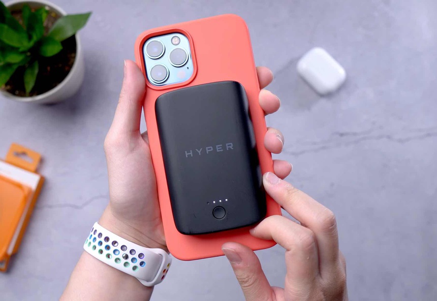 Cu sac cho iPhone 13 Pro Max anh 9