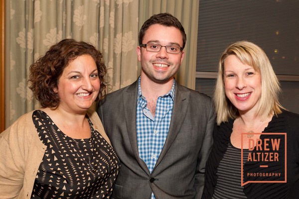 Ai dang ‘sua chua’ Facebook? anh 1