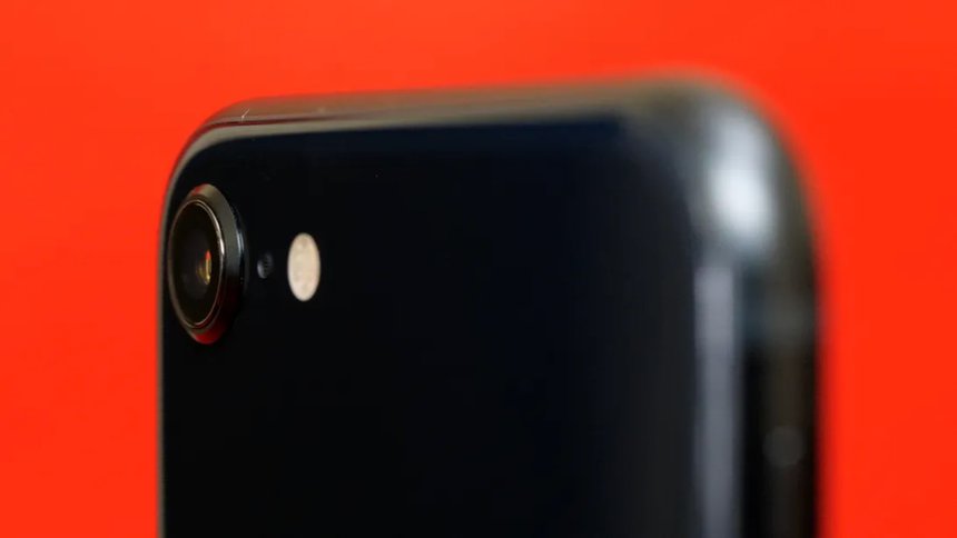 Danh gia iPhone SE 2022 anh 3