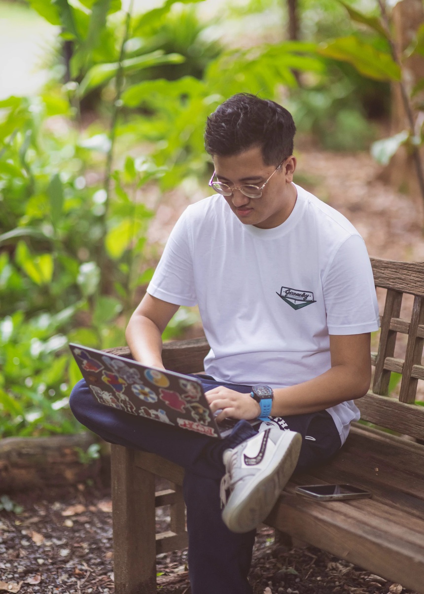 Noi kho cua nguoi thua ke hang ty USD o tuoi 23 anh 4