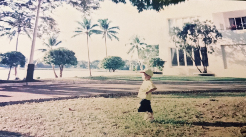 Noi kho cua nguoi thua ke hang ty USD o tuoi 23 anh 2