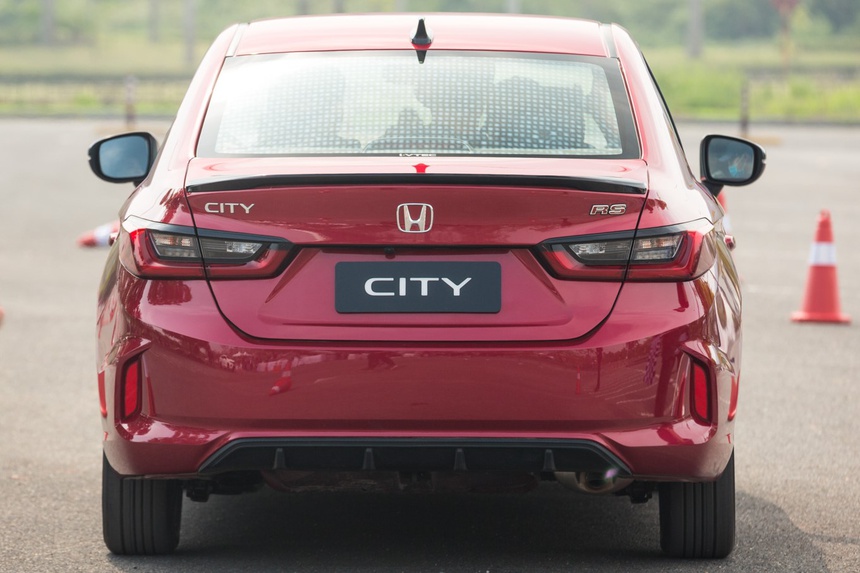 so sanh Honda City va Kia Cerato anh 7