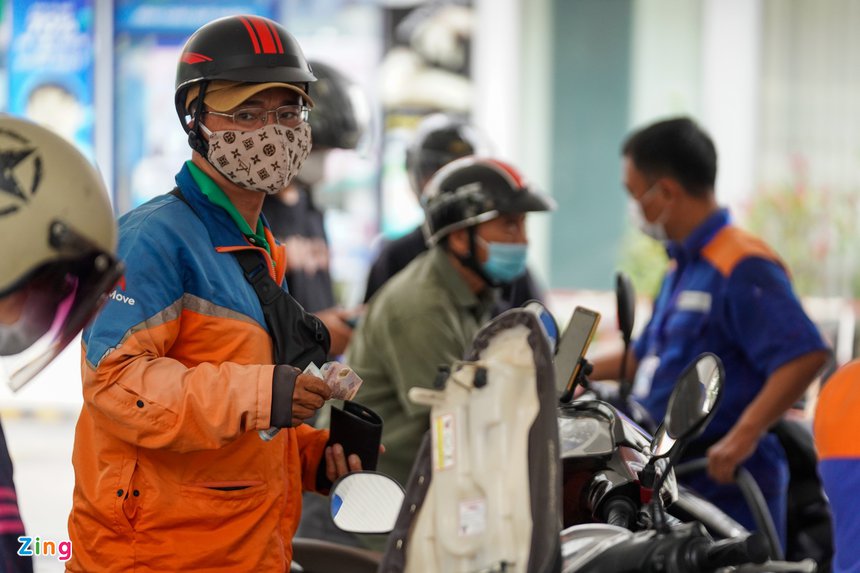 cua hang xang dau tphcm het xang anh 9