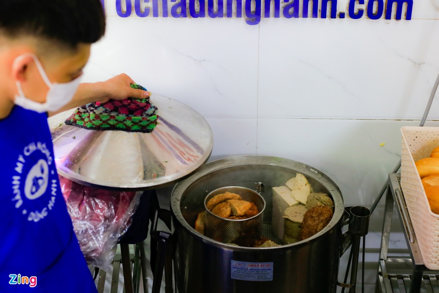 banh mi lau doi o Ha Noi anh 3