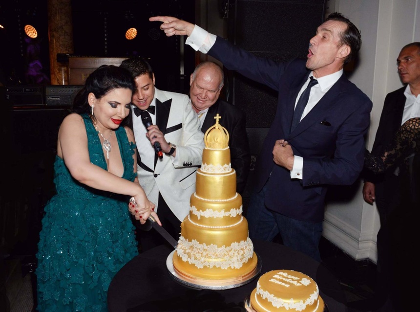 cuoc song nu hoang tien so anh 2