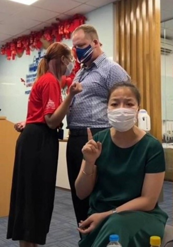 hoc sinh truong quoc te xo xat anh 2