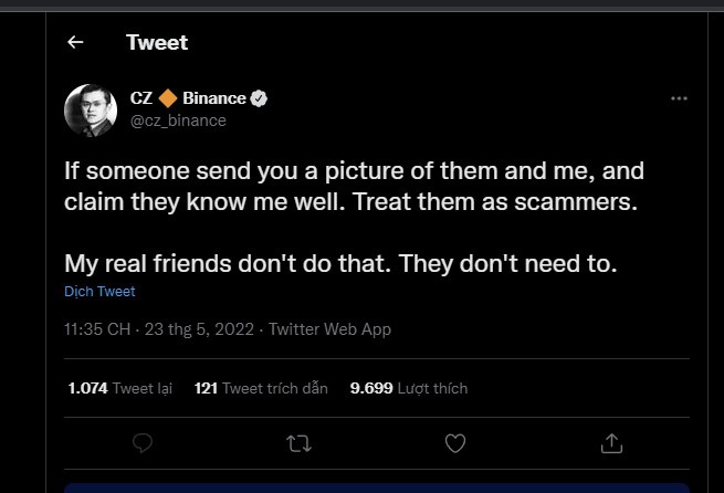 Aai khoe hinh chup voi Changpeng Zhao la lua dao anh 1