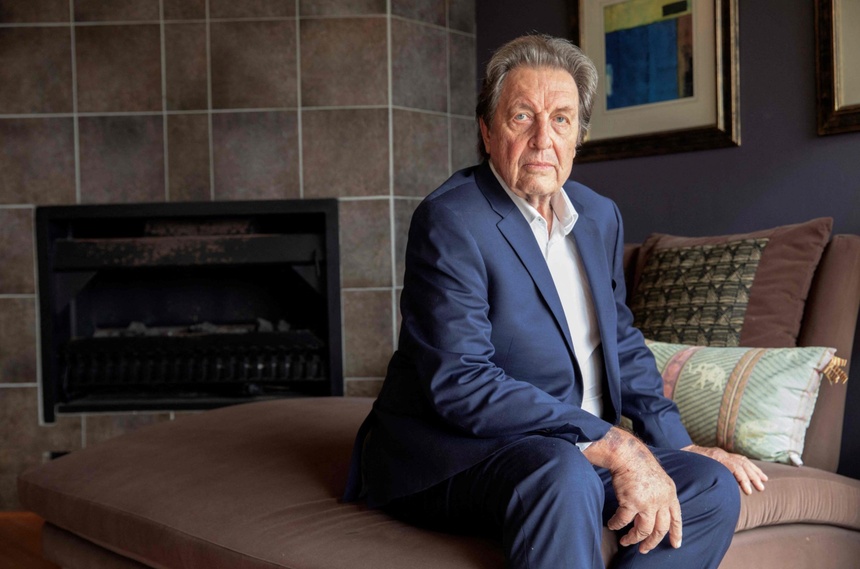 Errol Musk duoc de nghi hien tinh trung anh 1