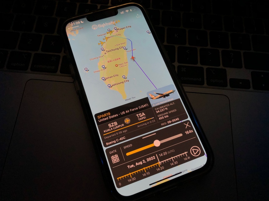 Cach hoat dong cua Flightradar24 anh 1