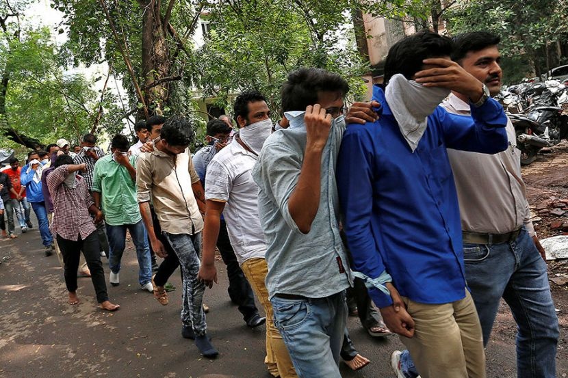 tu che tao bom theo huong dan youtube anh 1