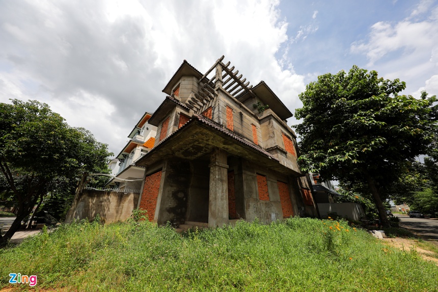 Biet thu tien ty bo hoang TPHCM anh 3